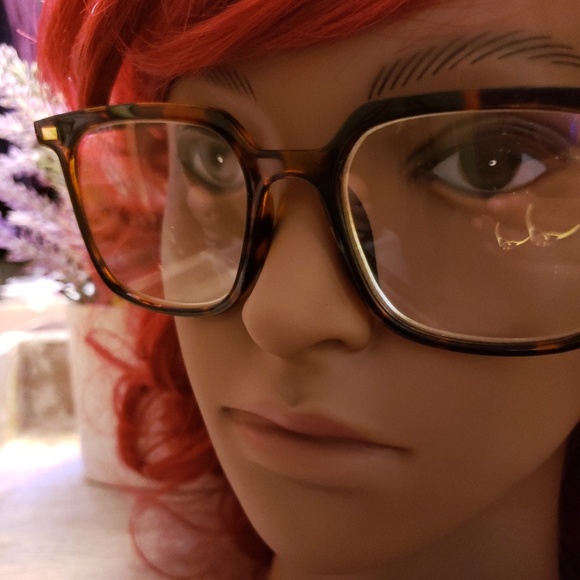 Thin Square Reading Glasses - Picture 5 of 6